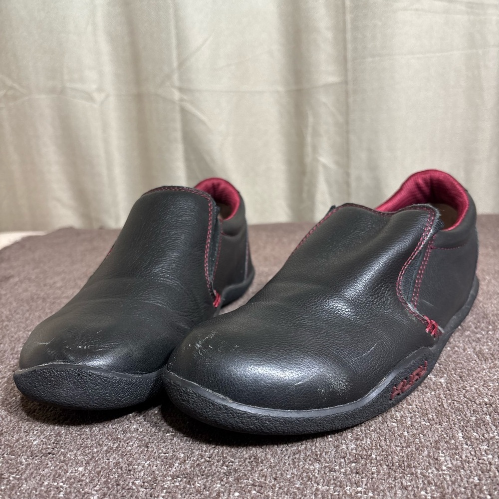 Kuru Black Leather Women Shoes Size 8.5